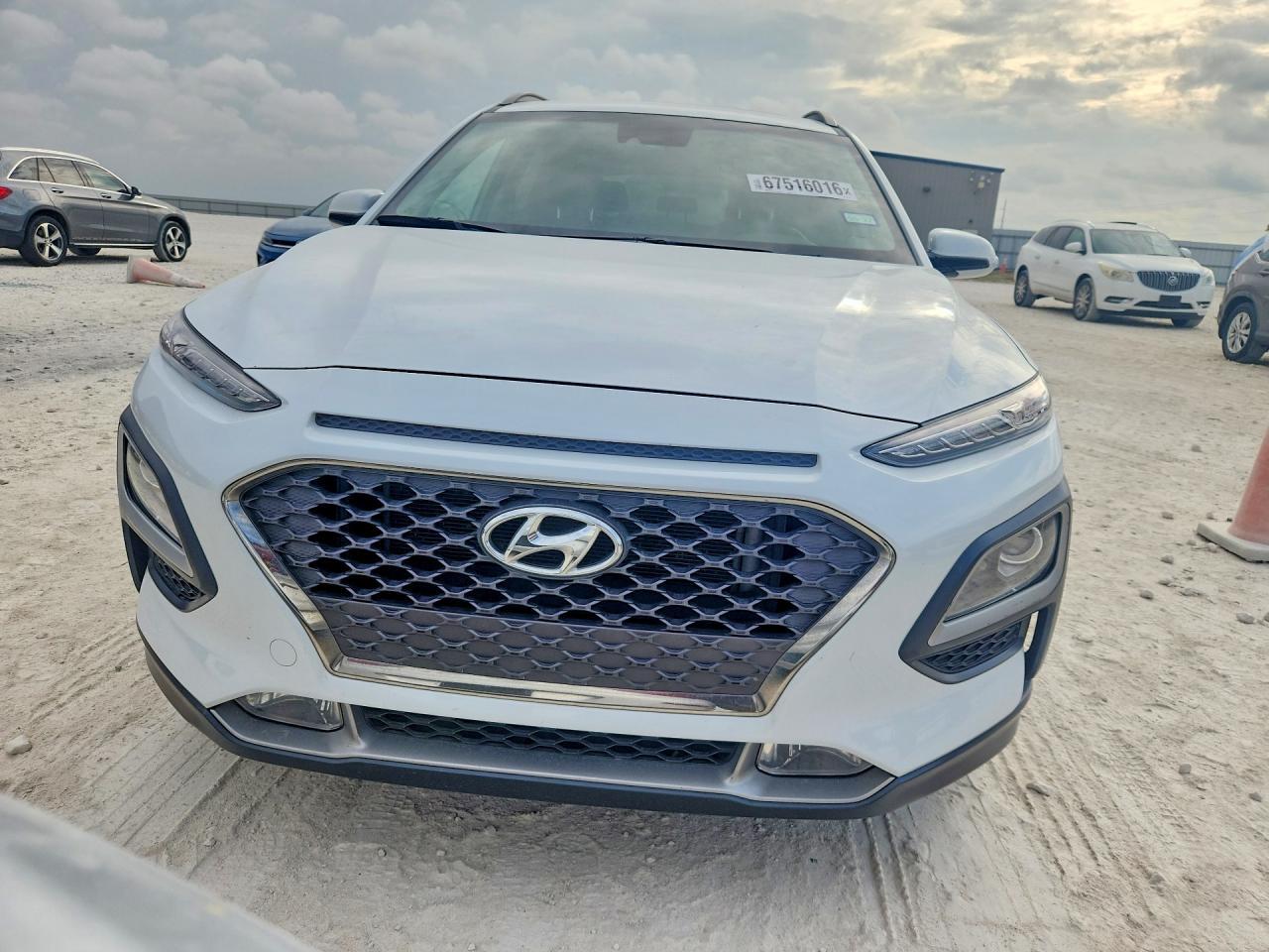 2020 Hyundai Kona Limited - Image 5
