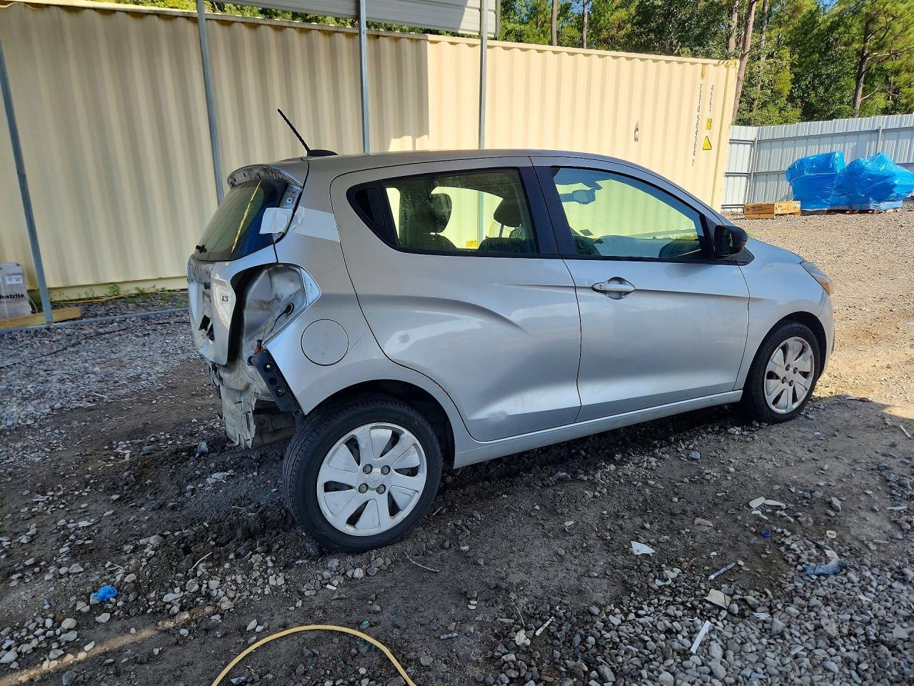 2016 Chevrolet Spark Ls - Фото 3