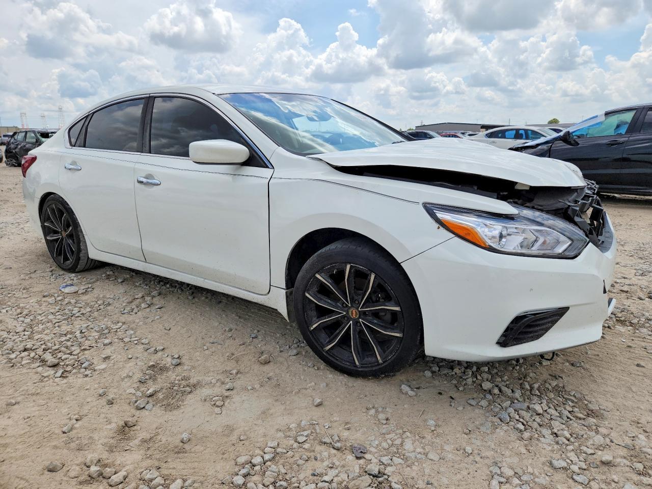 2018 Nissan Altima 2.5 S - Image 4
