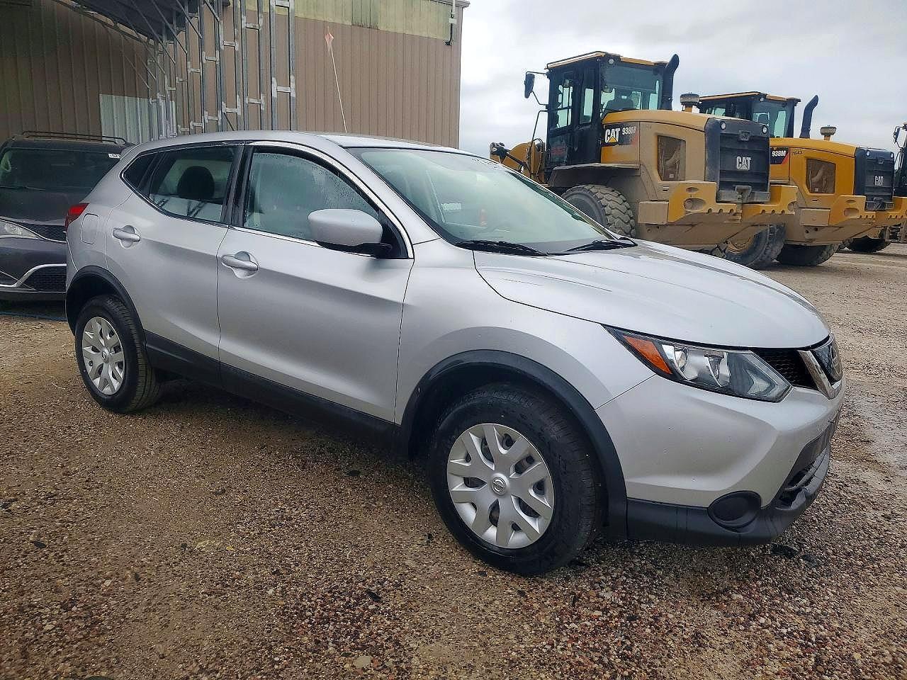 2018 Nissan Rogue Sport S - Image 4
