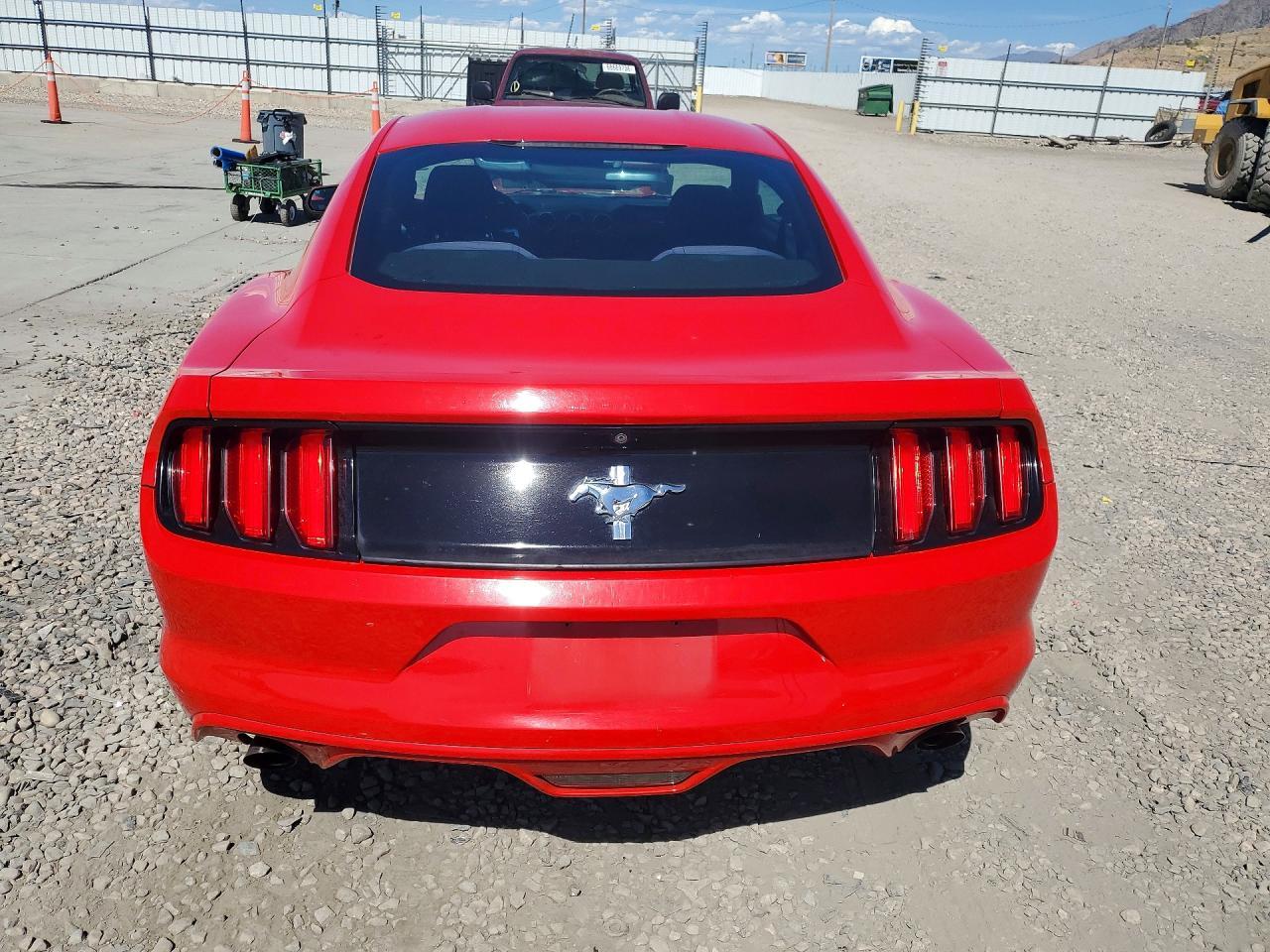 2016 Ford Mustang - Фото 6
