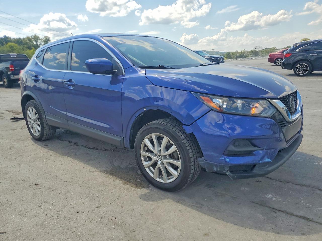 2020 Nissan Rogue Sport S - Фото 4