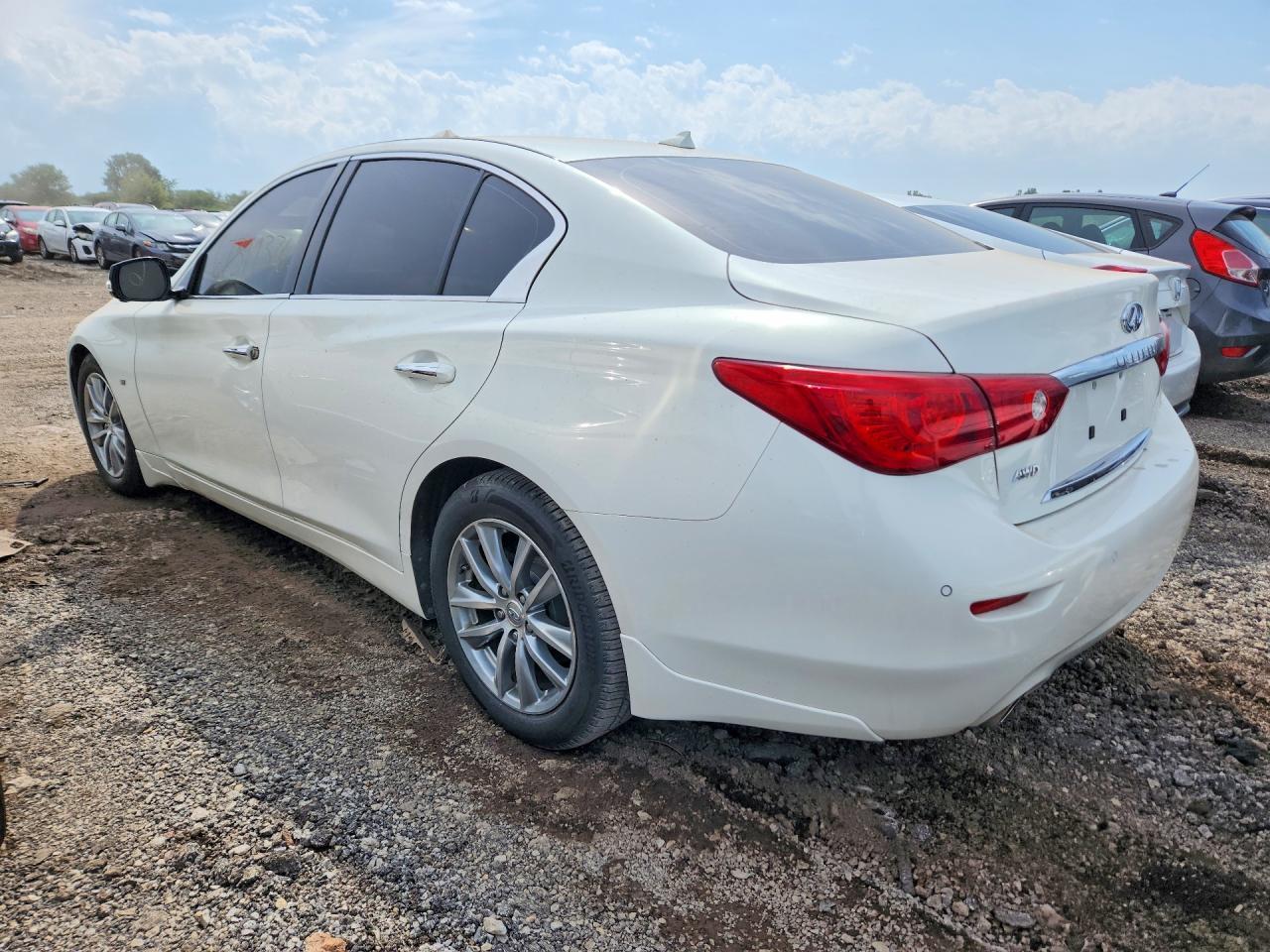 2014 Infiniti Q50 Base - Image 2