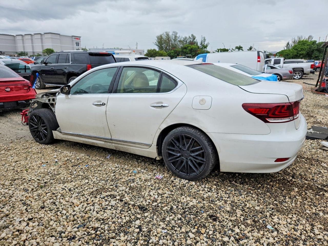 2013 Lexus Ls 460 - Фото 2