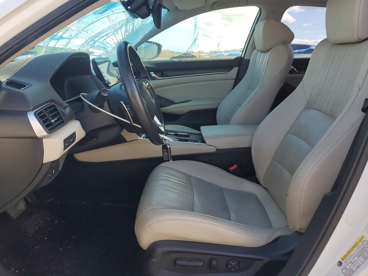 2019 Honda Accord Touring - Фото 7