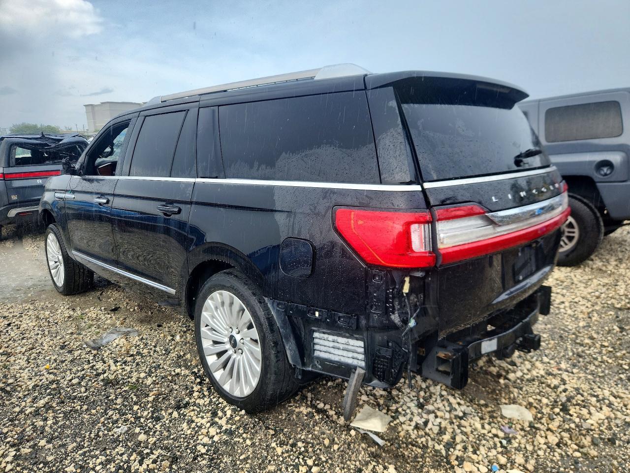 2019 Lincoln Navigator L Reserve - Фото 2