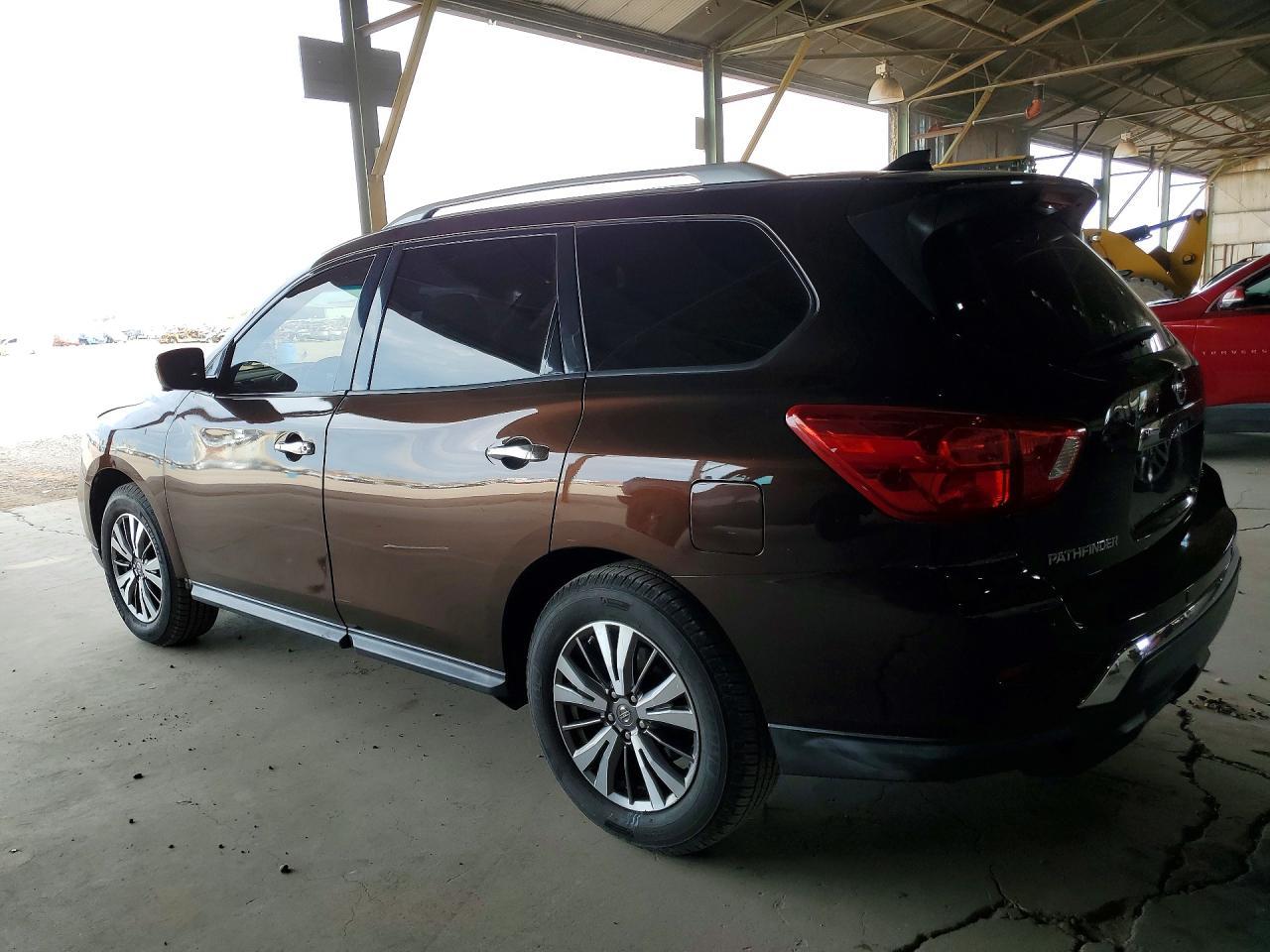 2019 Nissan Pathfinder Sl - Image 2
