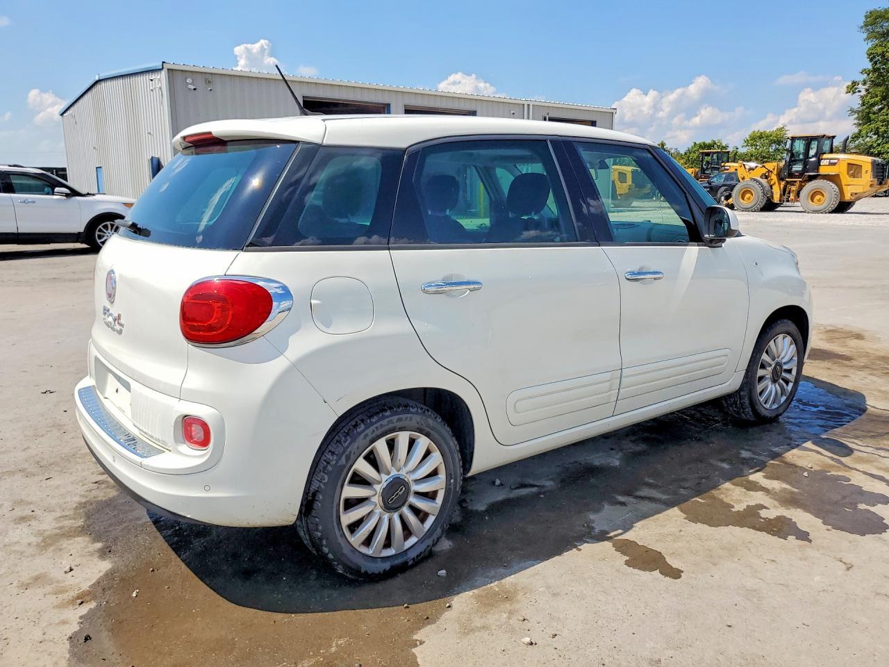 2014 Fiat 500L Easy - Image 3