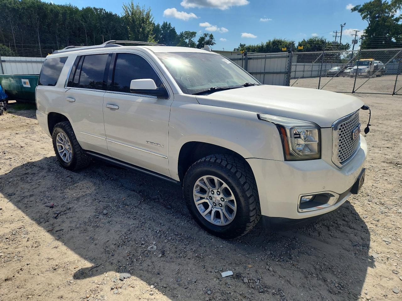2015 GMC Yukon Denali - Фото 4
