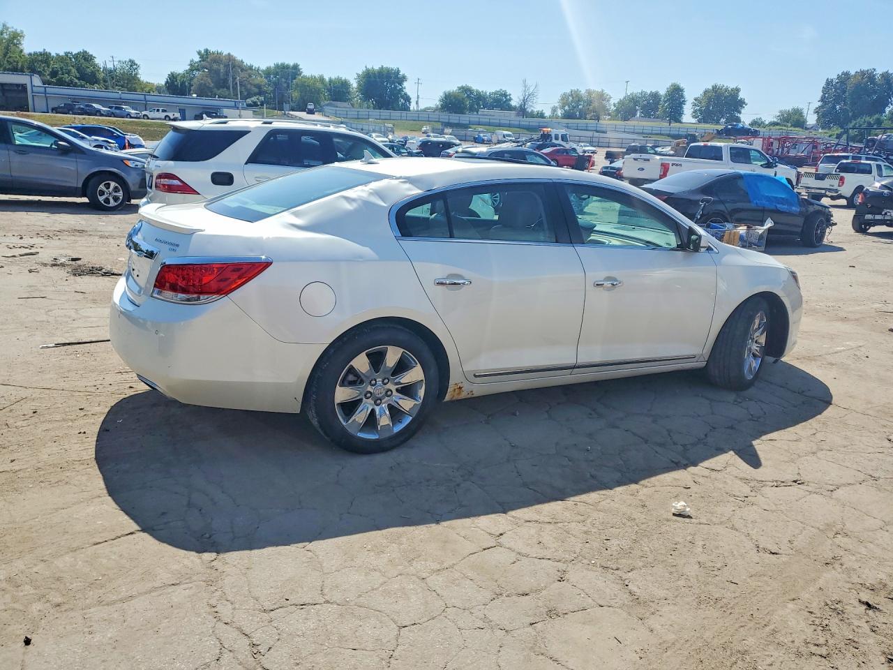 2011 Buick Lacrosse Cxs - Image 3