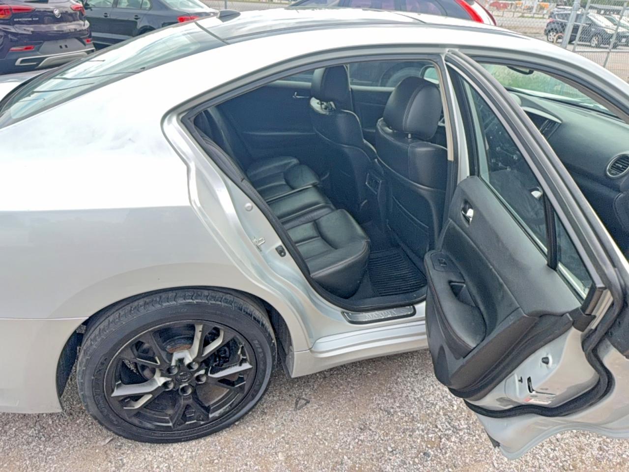 2014 Nissan Maxima 3.5 S - Image 6
