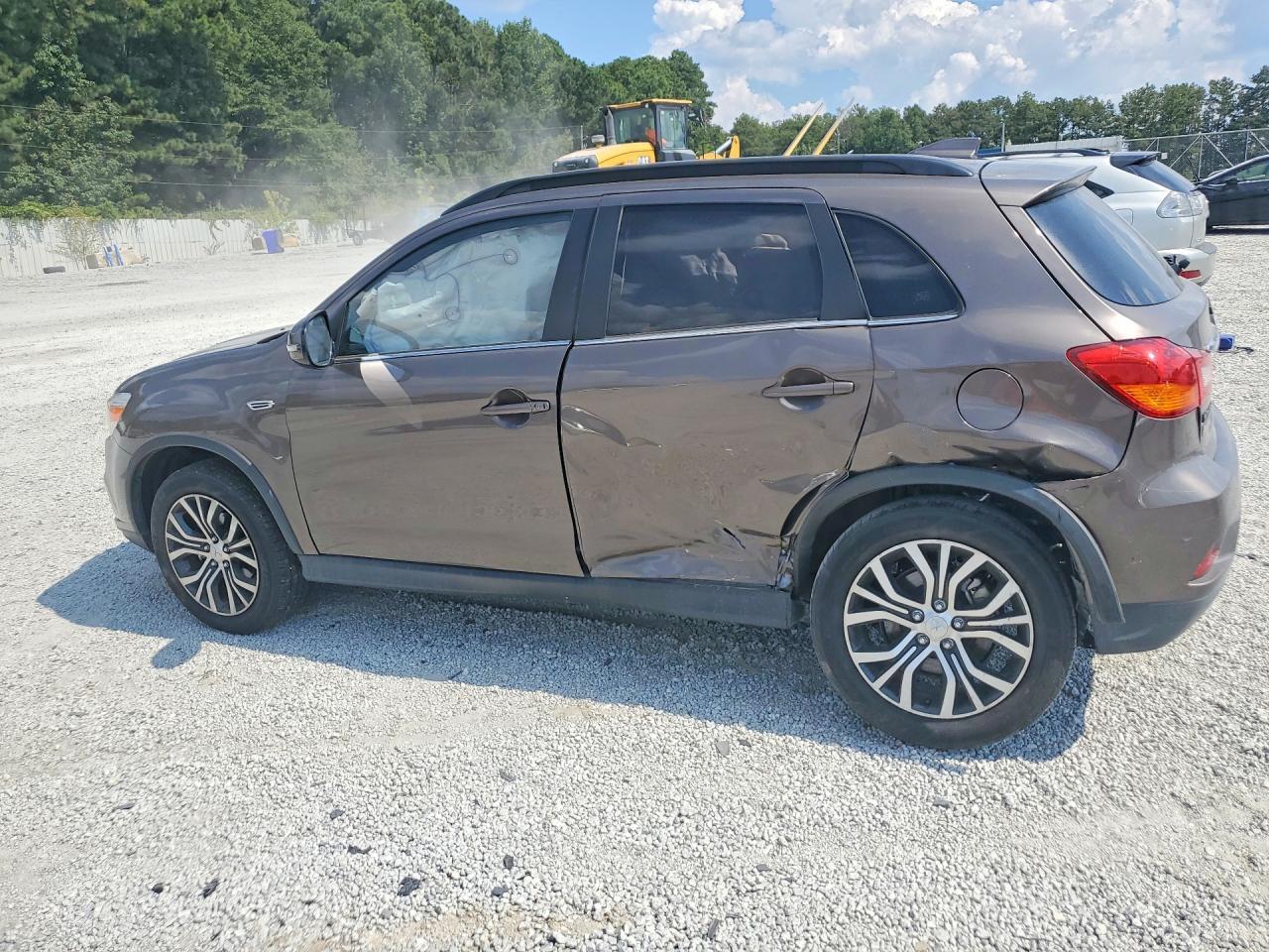 2018 Mitsubishi Outlander Sport Sel - Image 2
