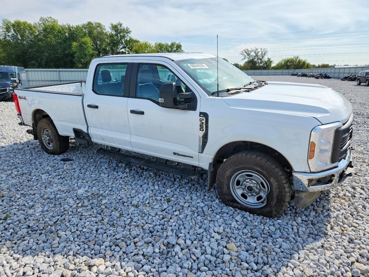 2024 Ford F350 Super Duty - Фото 4