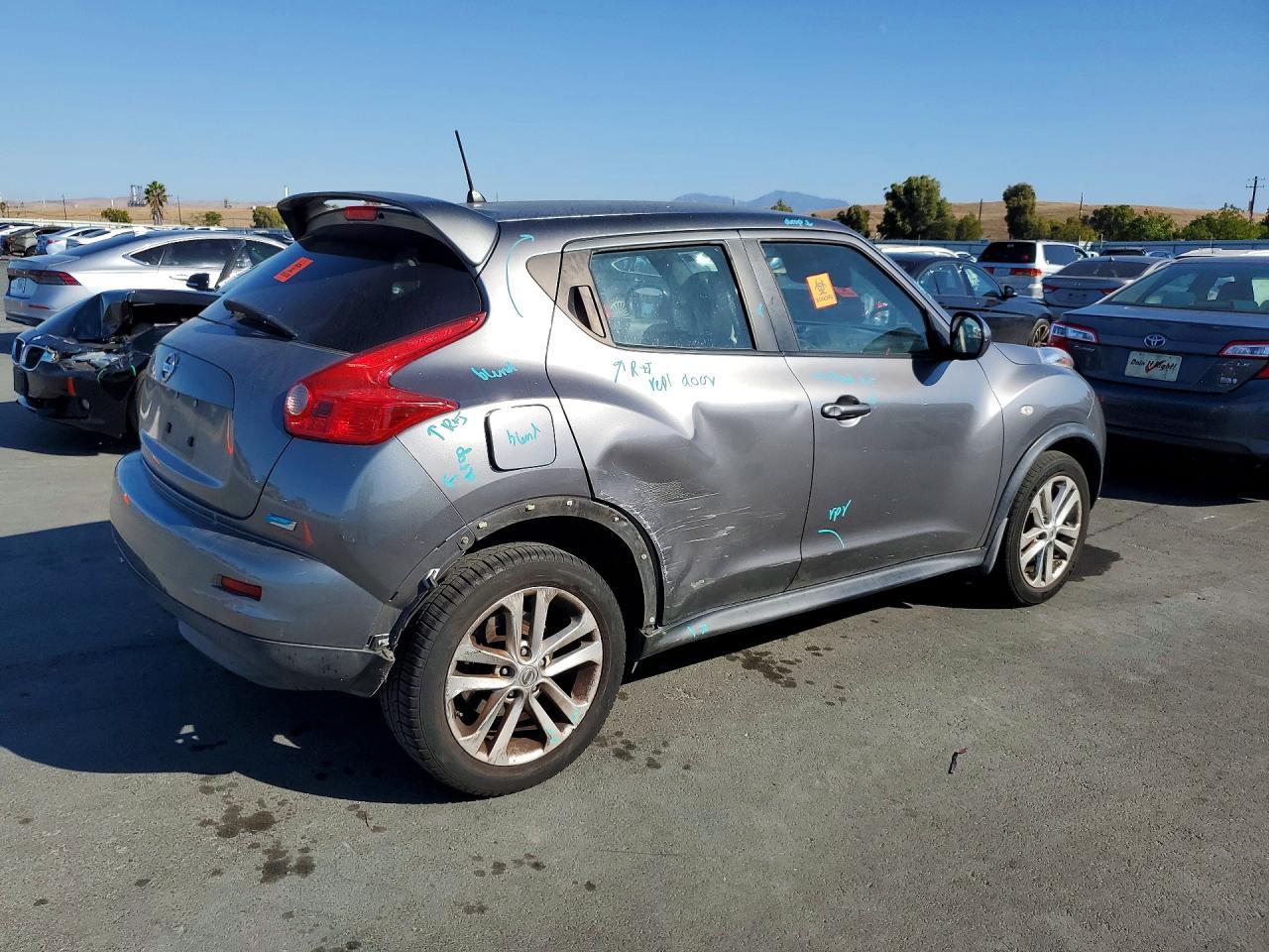 2012 Nissan Juke S - Image 3