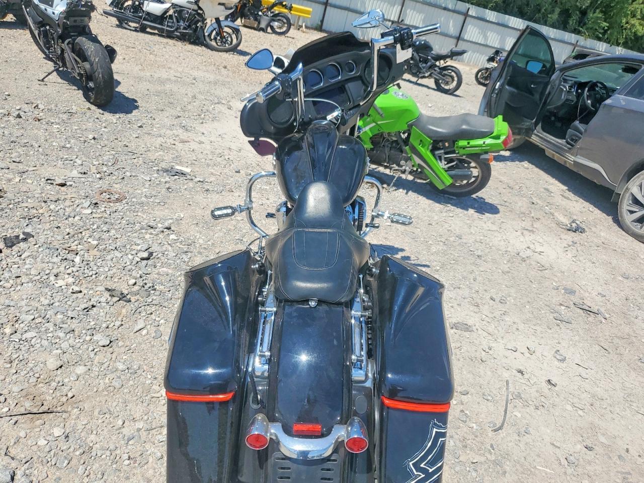 2023 Harley-Davidson Flhx - Фото 6