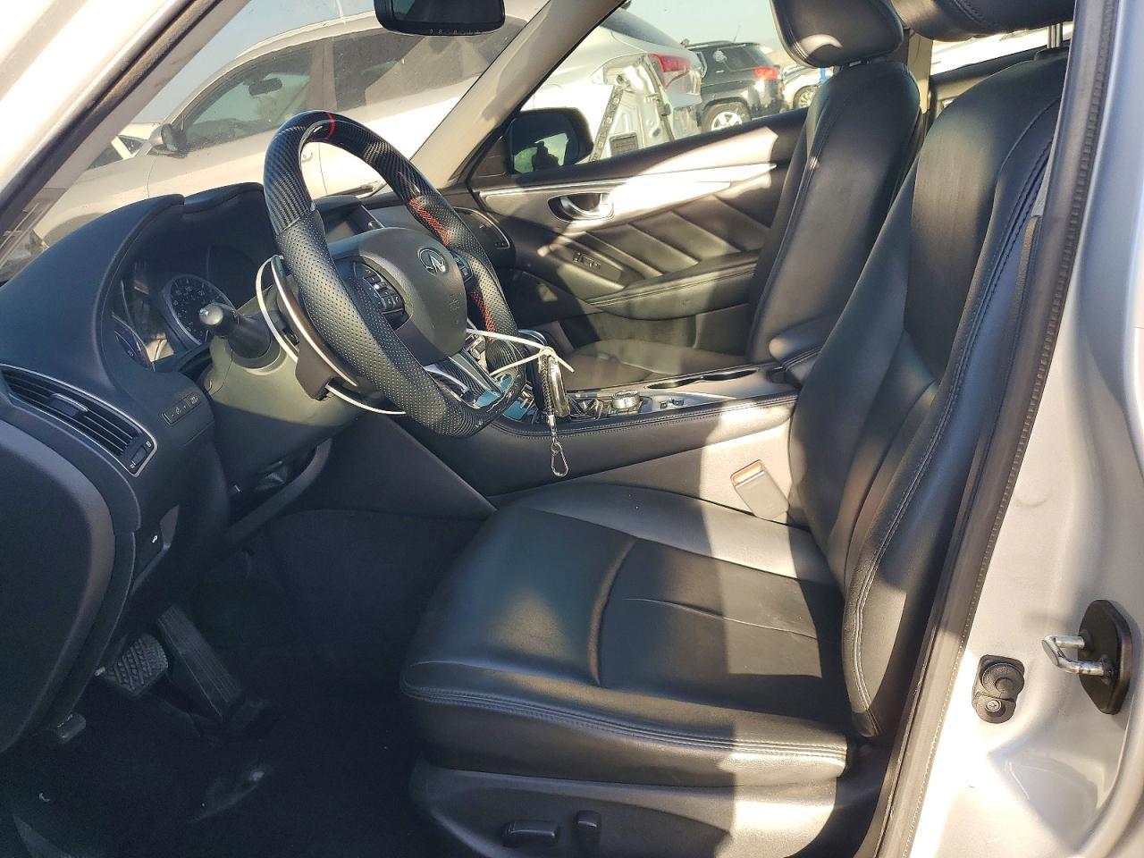 2015 Infiniti Q50 Premium - Image 7