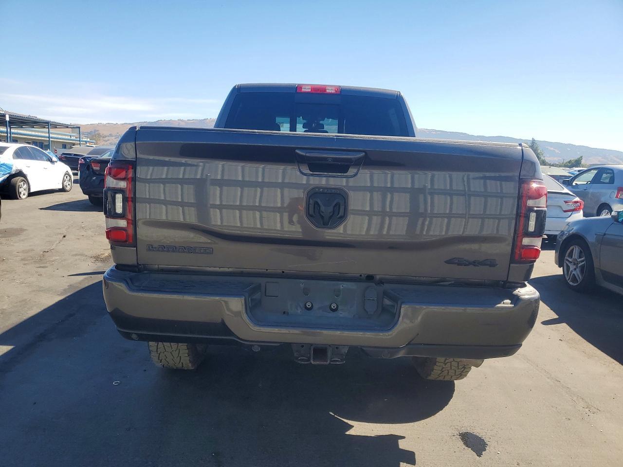 2023 Ram 2500 Laramie - Фото 6