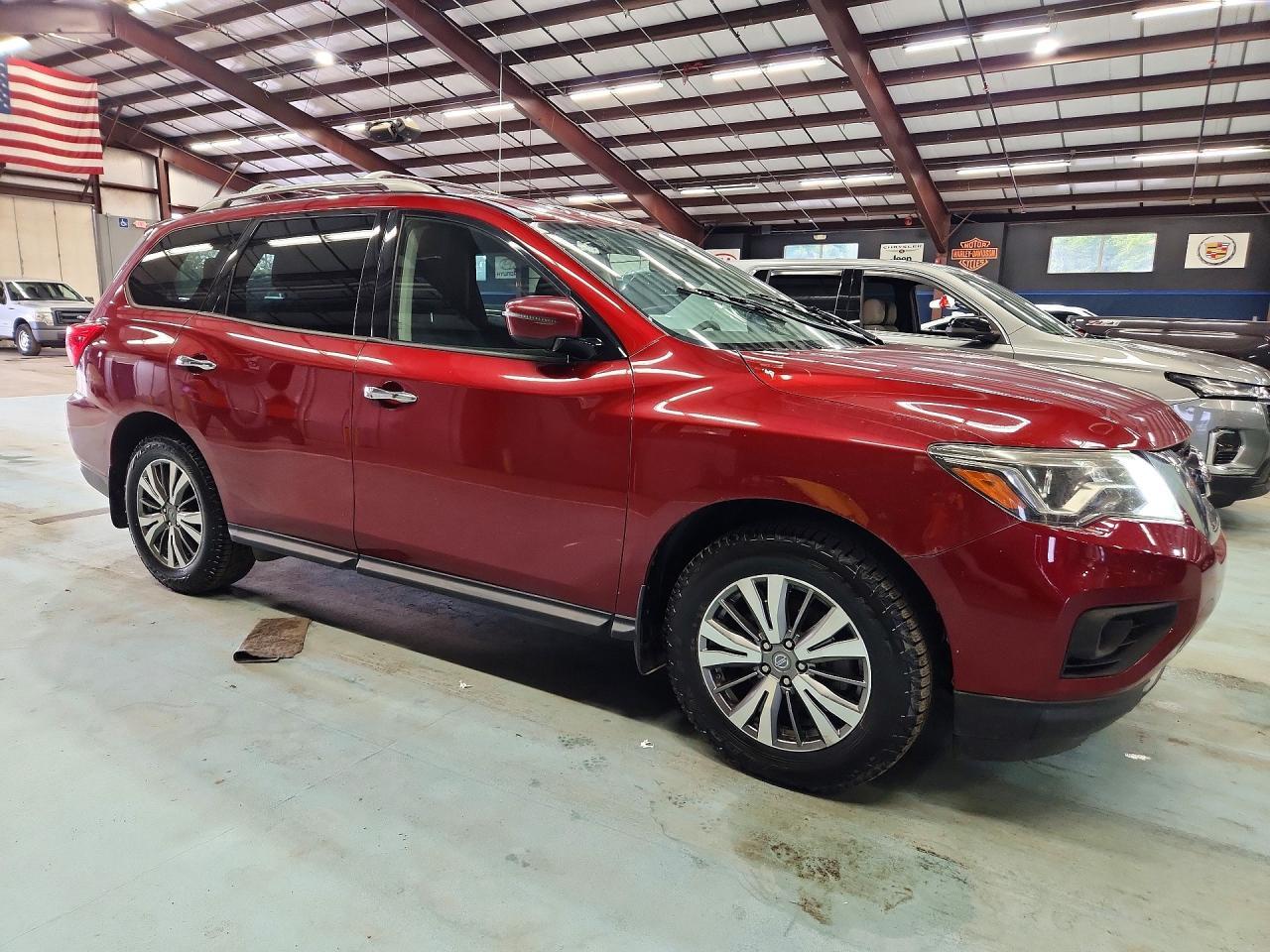 2018 Nissan Pathfinder S - Фото 4