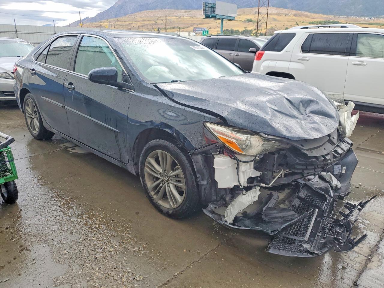 2016 Toyota Camry Se - Image 4