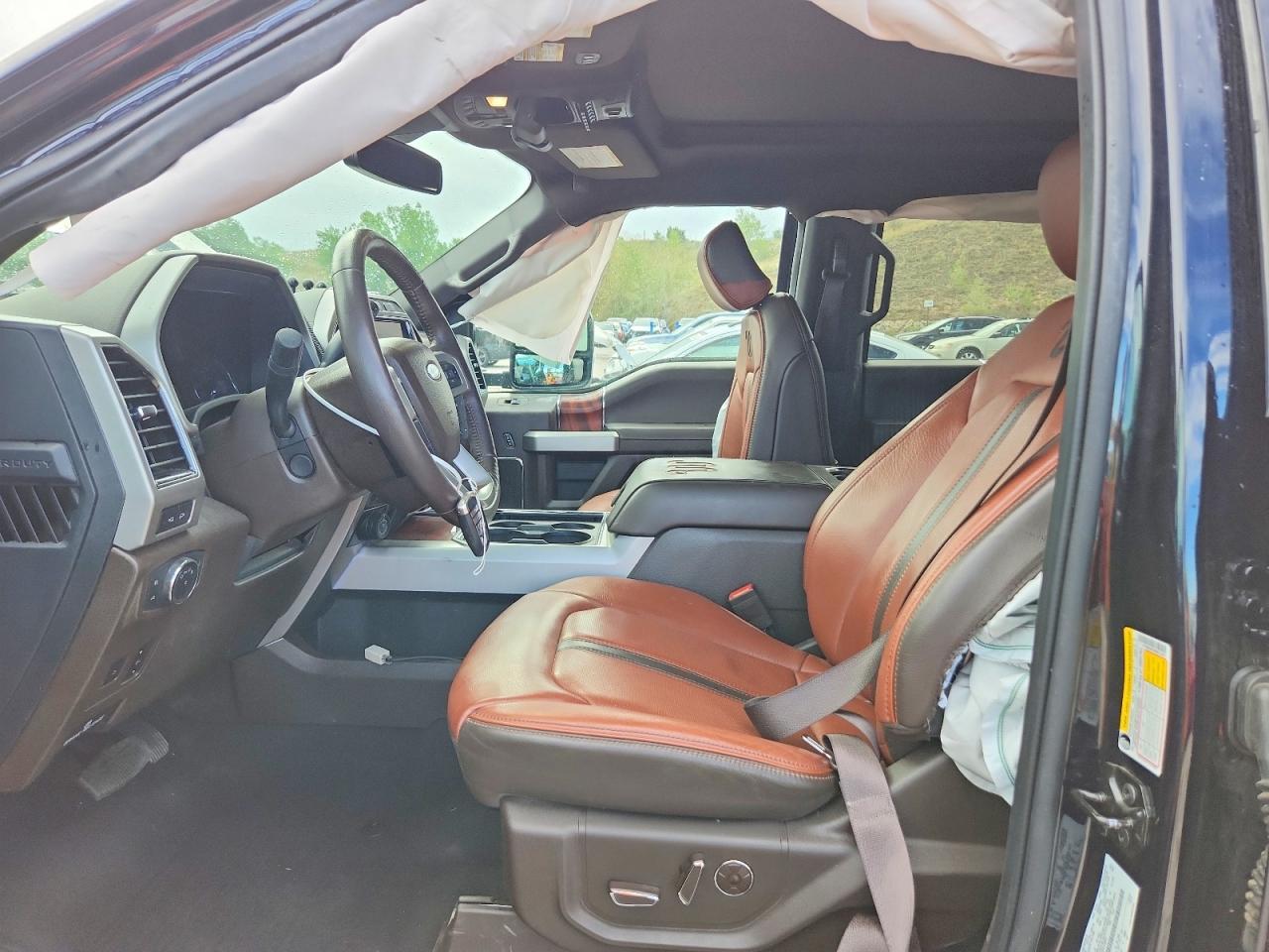 2022 Ford F350 Super Duty - Image 7