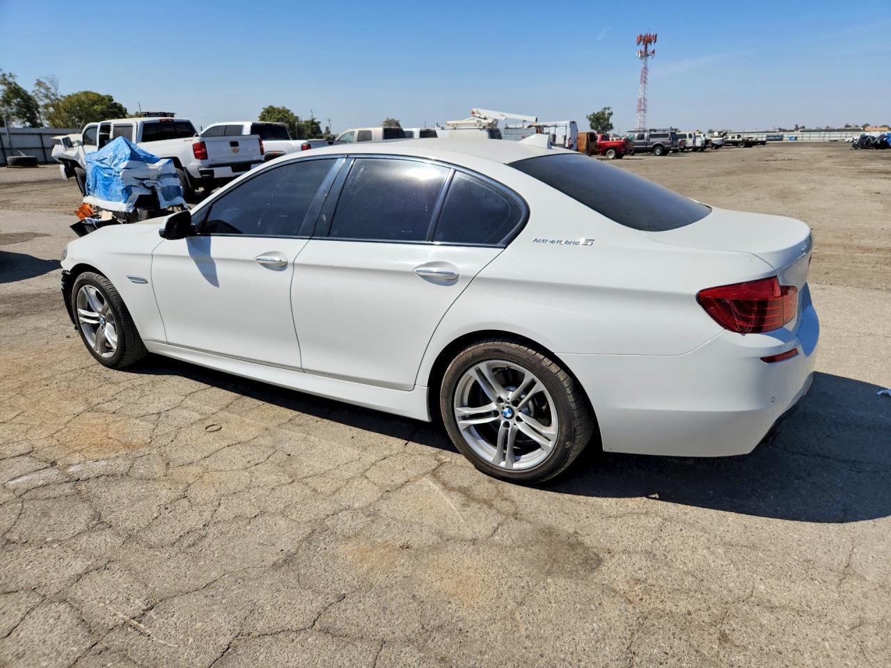 2014 BMW Activehybrid 5 - Image 2