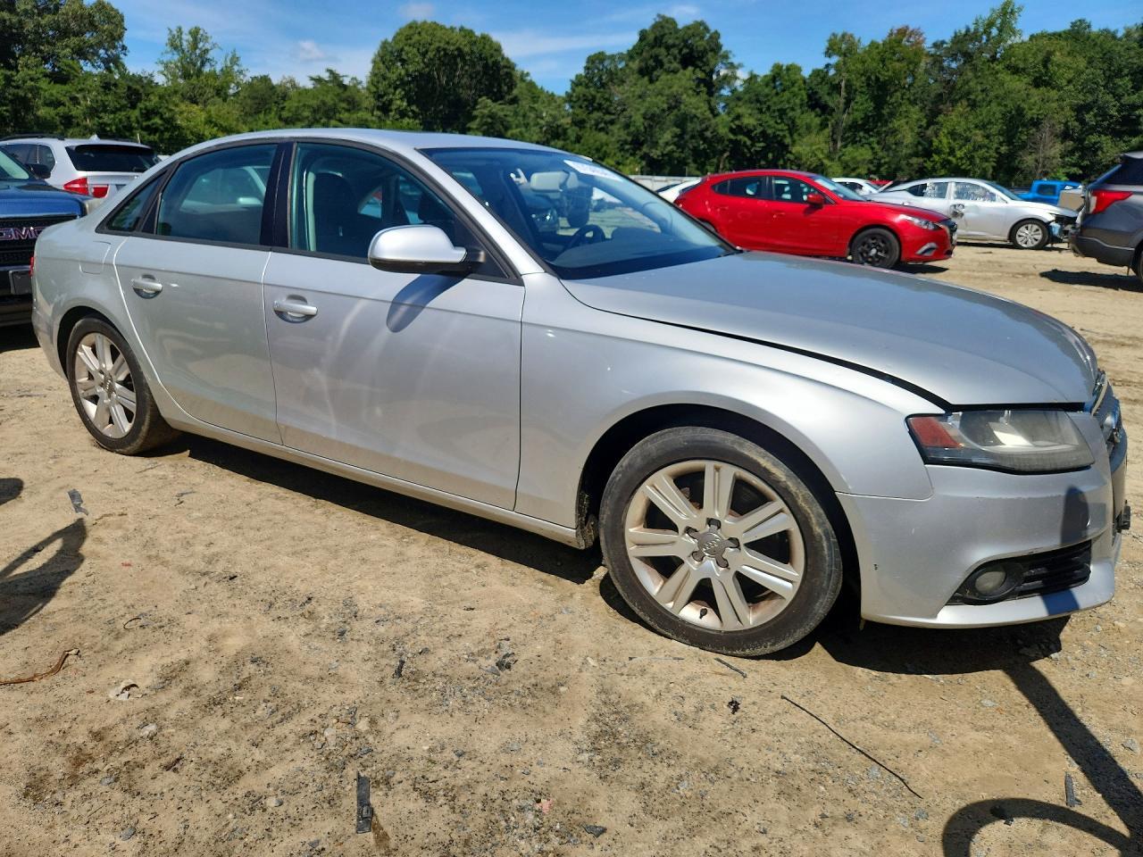 2010 Audi A4 Premium - Фото 4