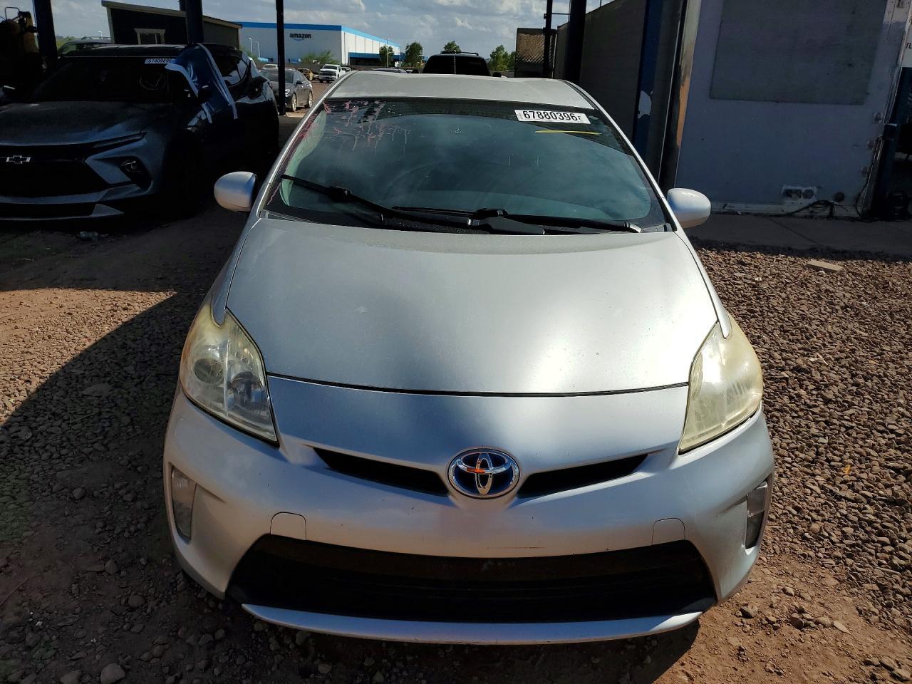 2014 Toyota Prius Two - Image 5
