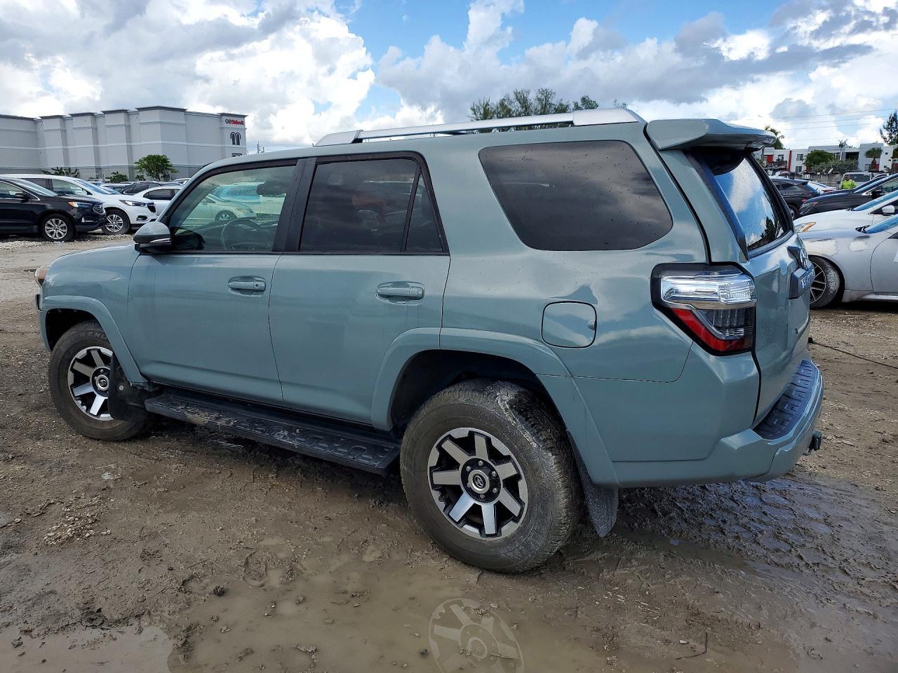 2022 Toyota 4Runner Trd Off-Road Premium - Image 2