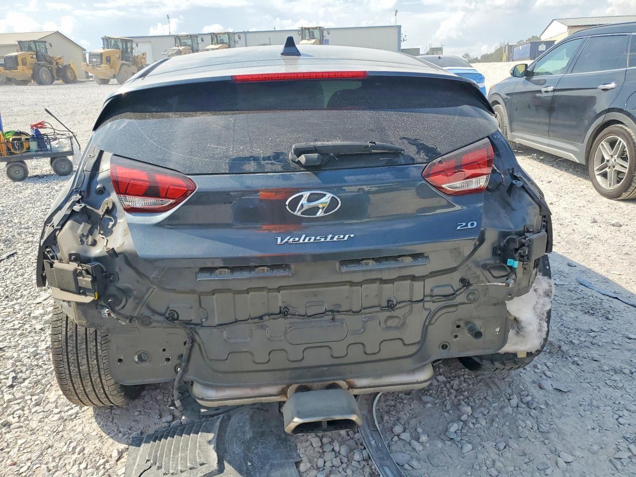 2020 Hyundai Veloster 2.0L Premium - Фото 6