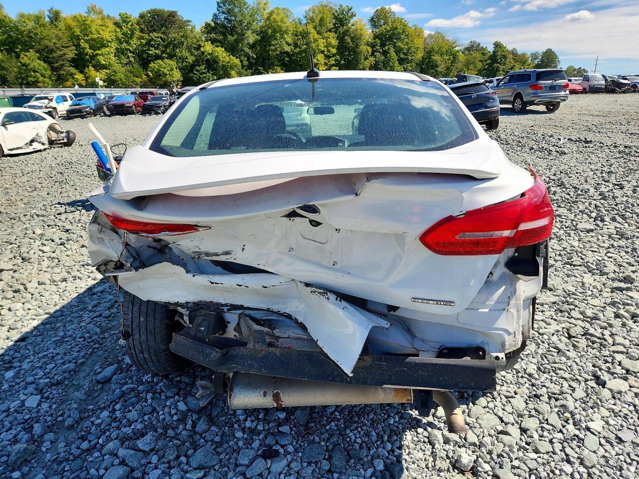 2017 Ford Focus Se - Image 6