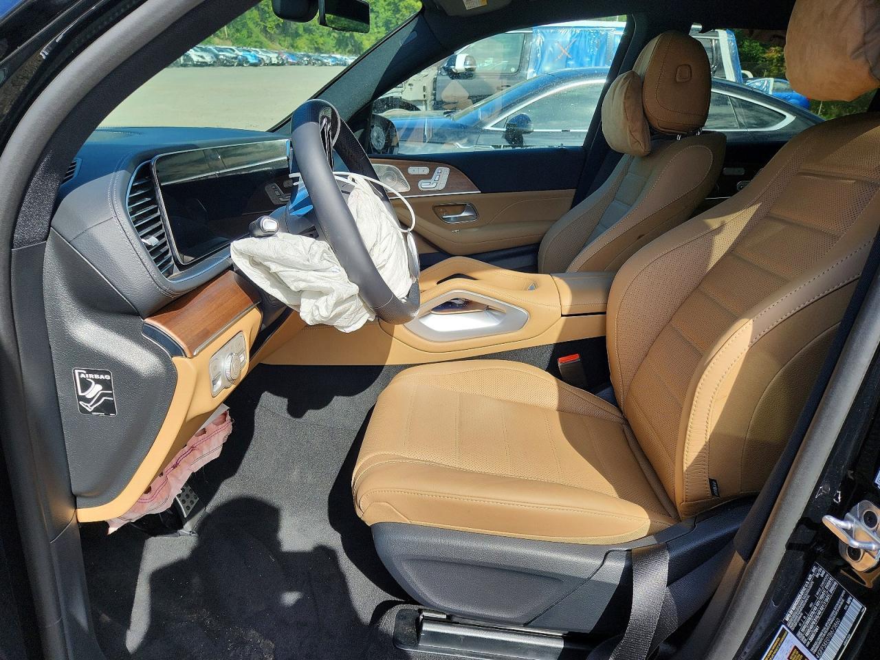 2026 Mercedes-Benz Gls 450 4Matic - Image 7