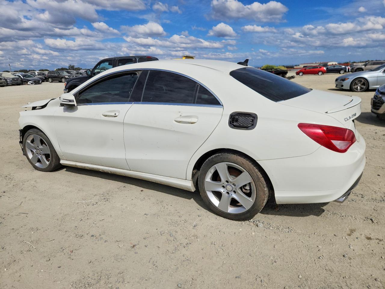2015 Mercedes-Benz Cla 250 - Фото 2