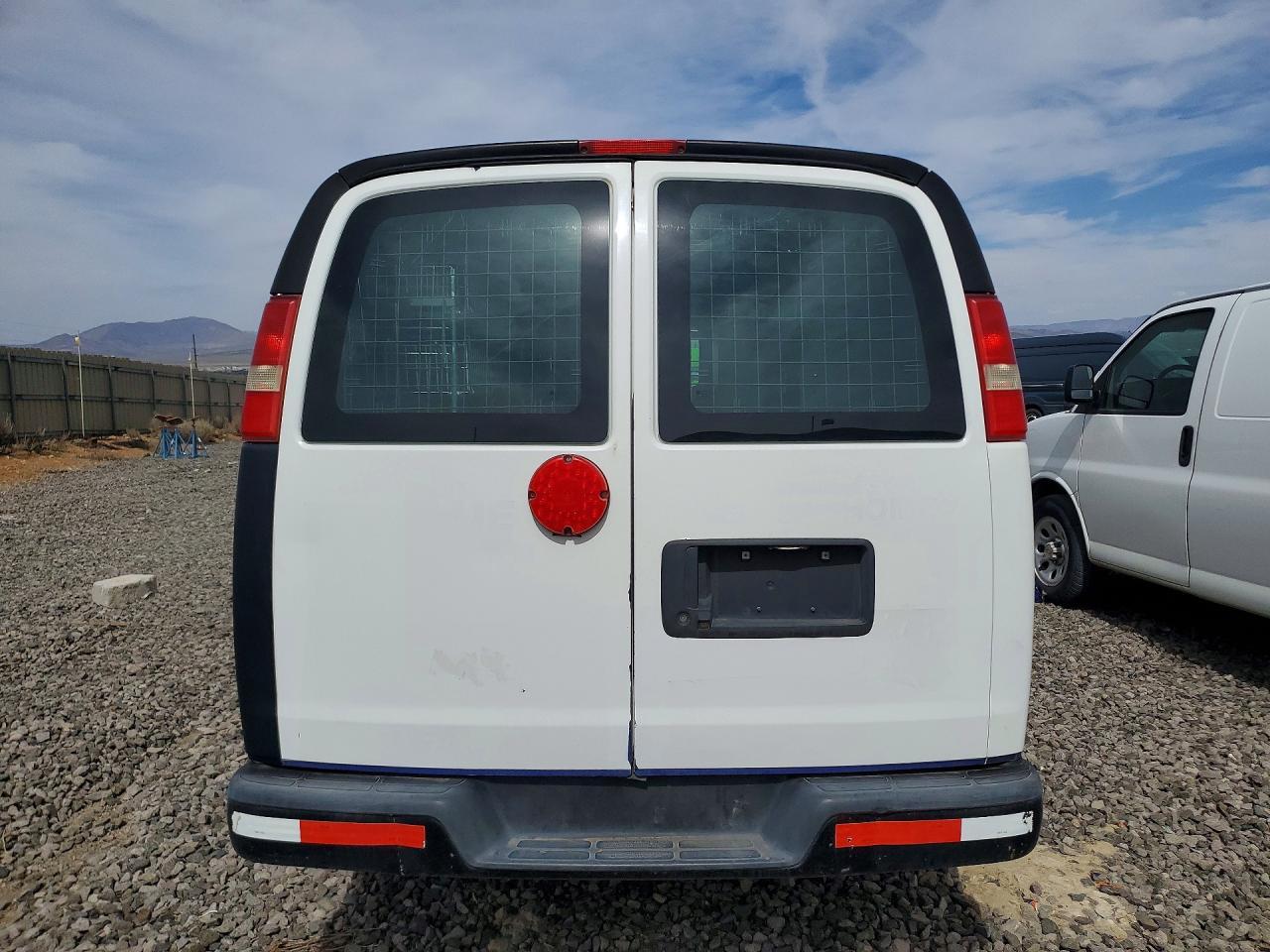 2014 Chevrolet Express G1500 - Image 6