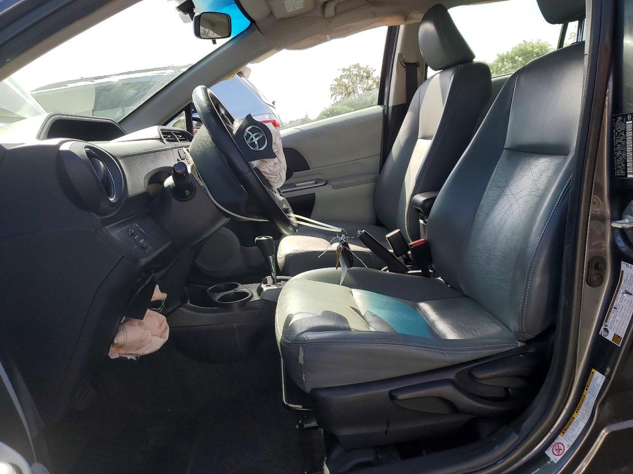2013 Toyota Prius C Four - Фото 7
