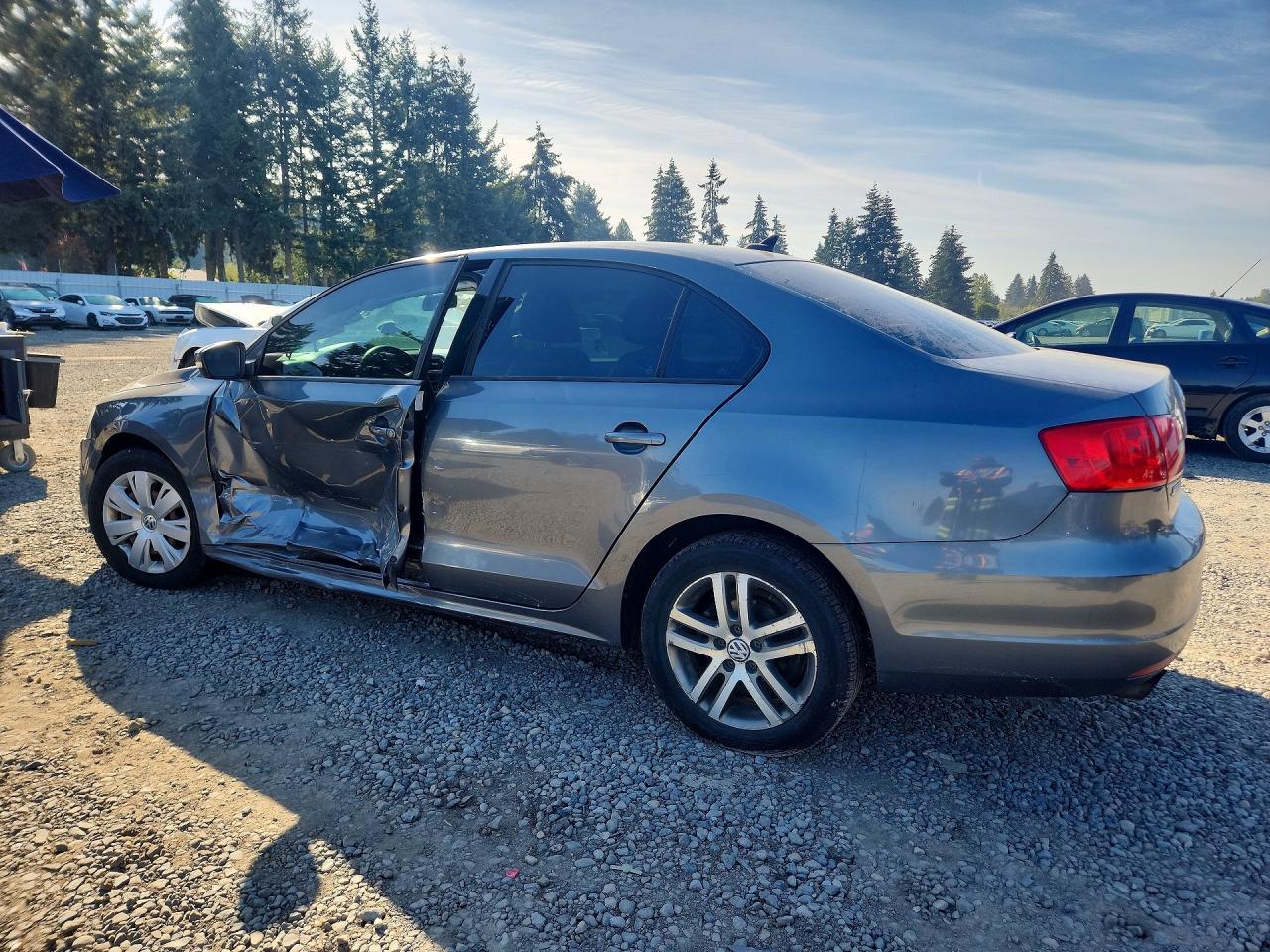 2014 Volkswagen Jetta Se - Image 2
