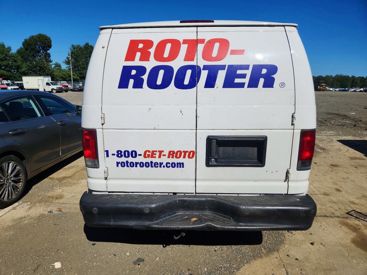 2014 Ford Econoline E150 Van - Фото 6