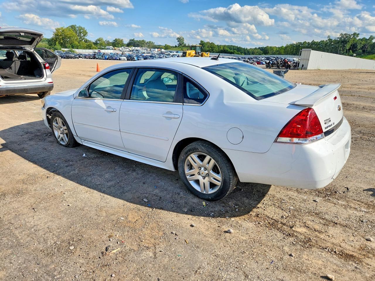 2011 Chevrolet Impala Lt - Фото 2