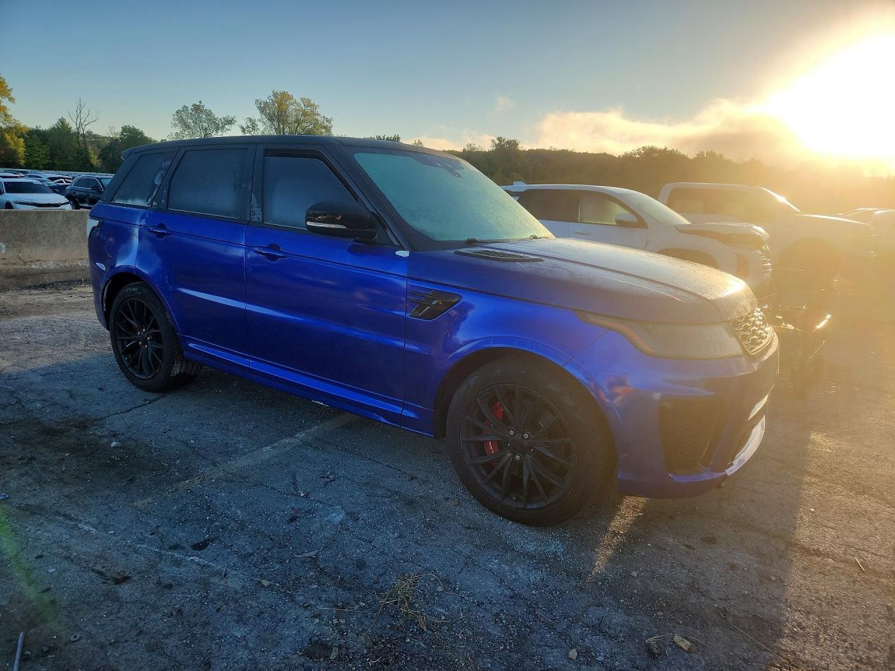 2018 Land Rover Range Rover Sport Svr - Image 4