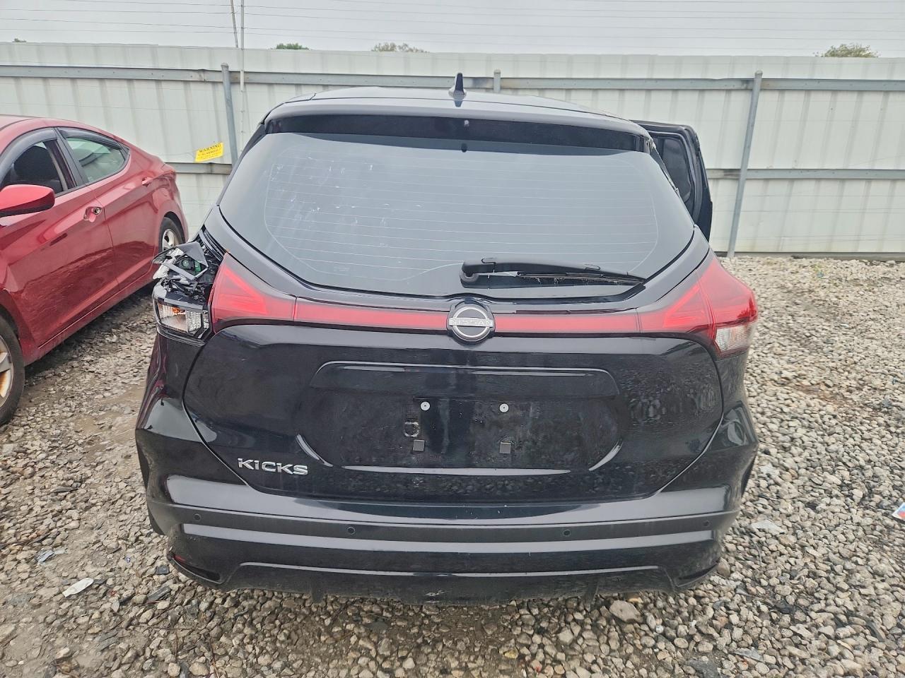 2025 Nissan Kicks Play S - Image 6