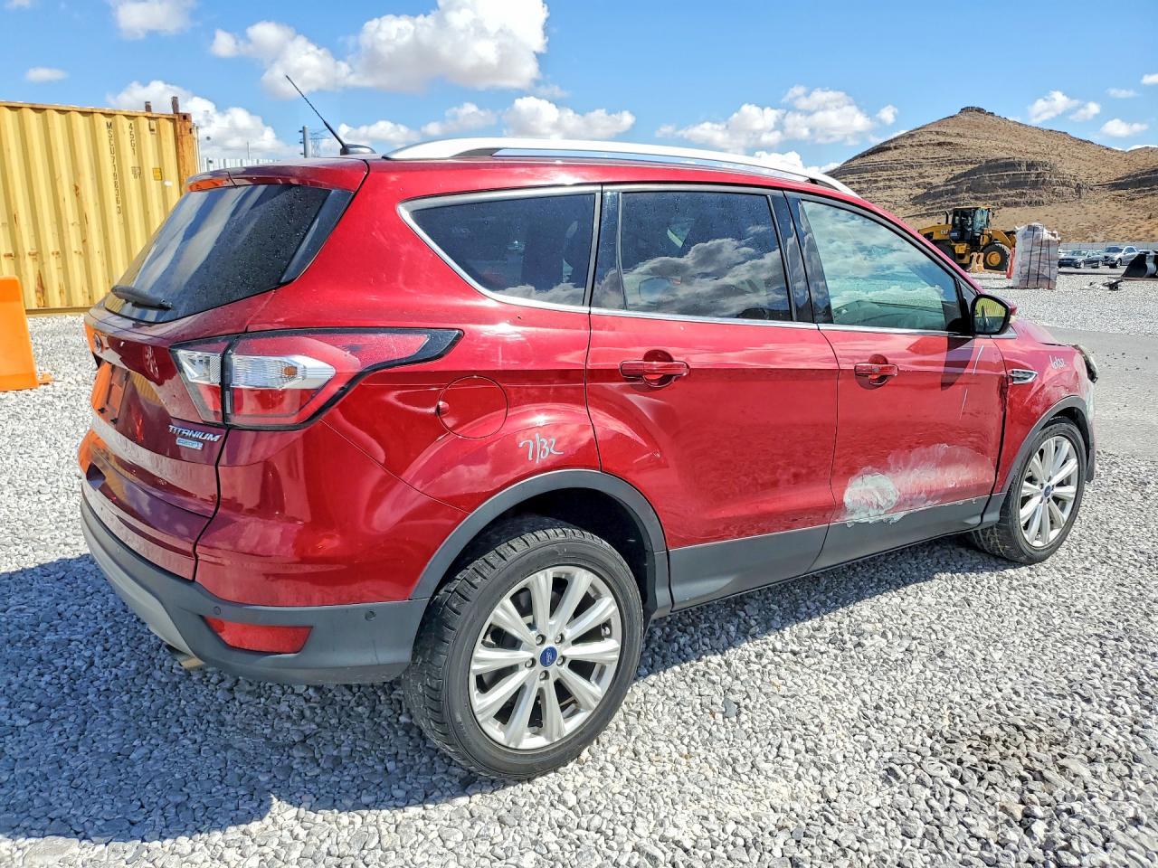 2017 Ford Escape Titanium - Фото 3