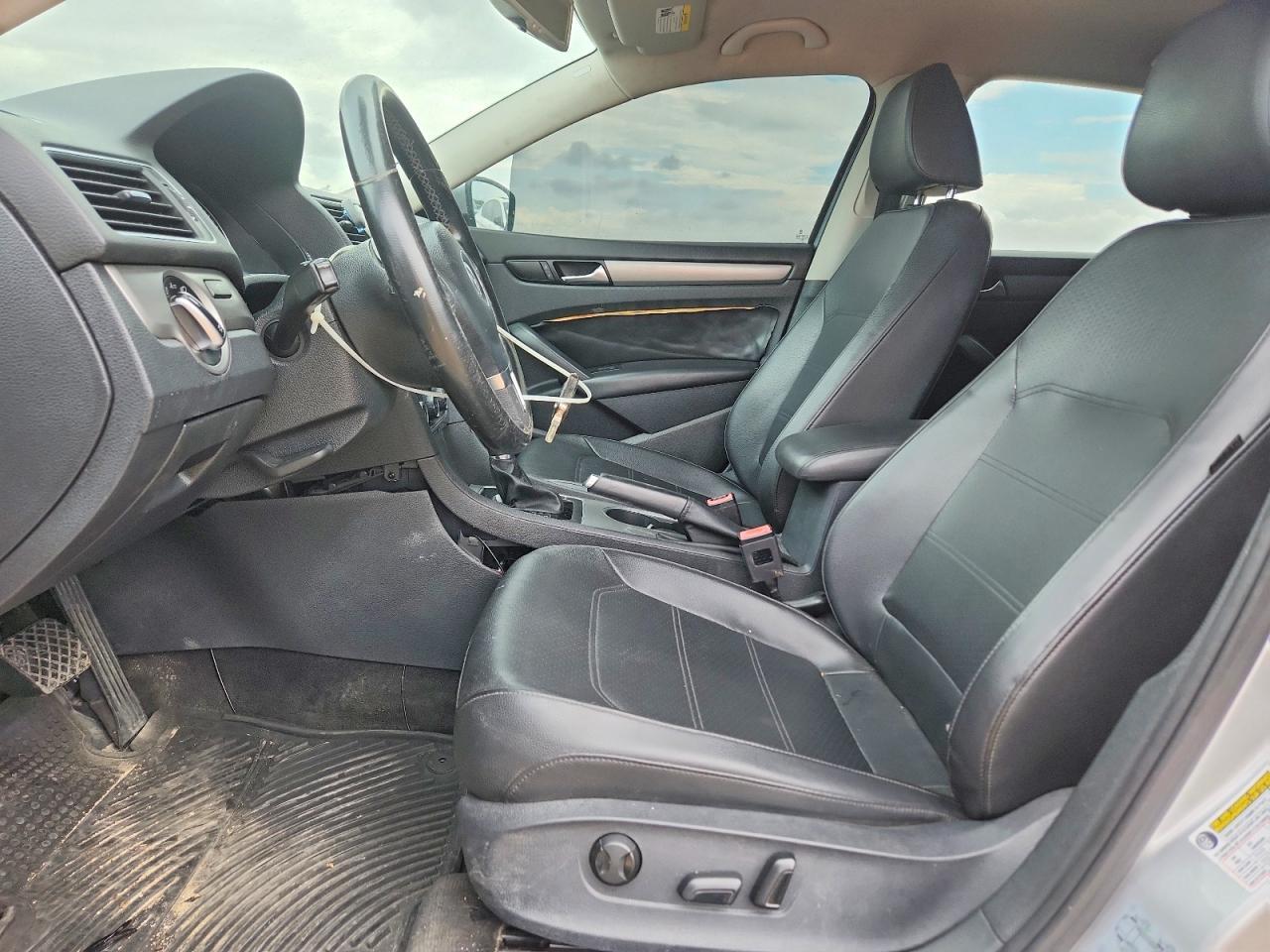 2014 Volkswagen Passat Se - Фото 7