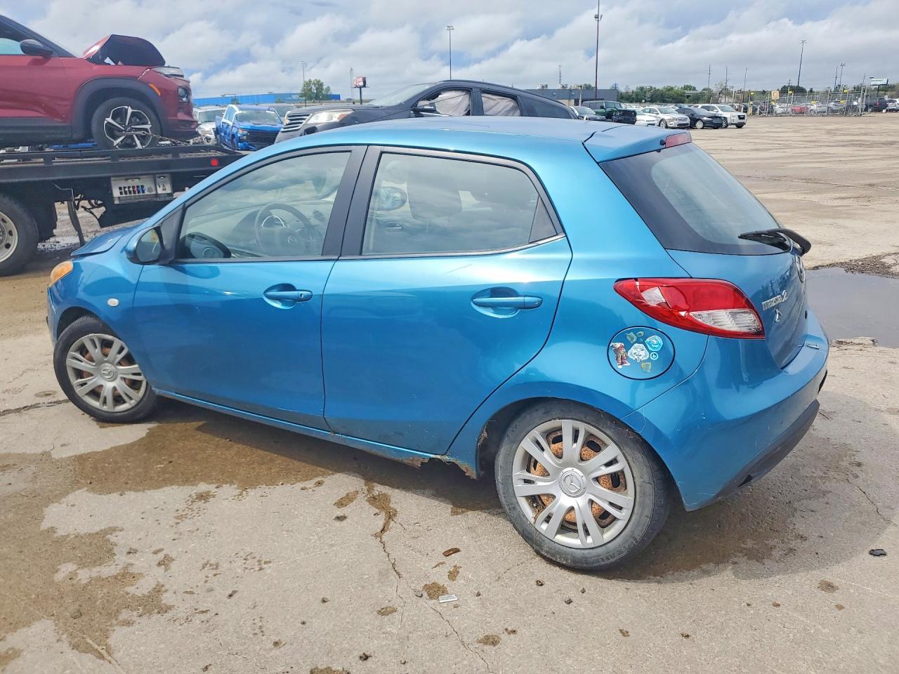 2011 Mazda Mazda2 - Image 2