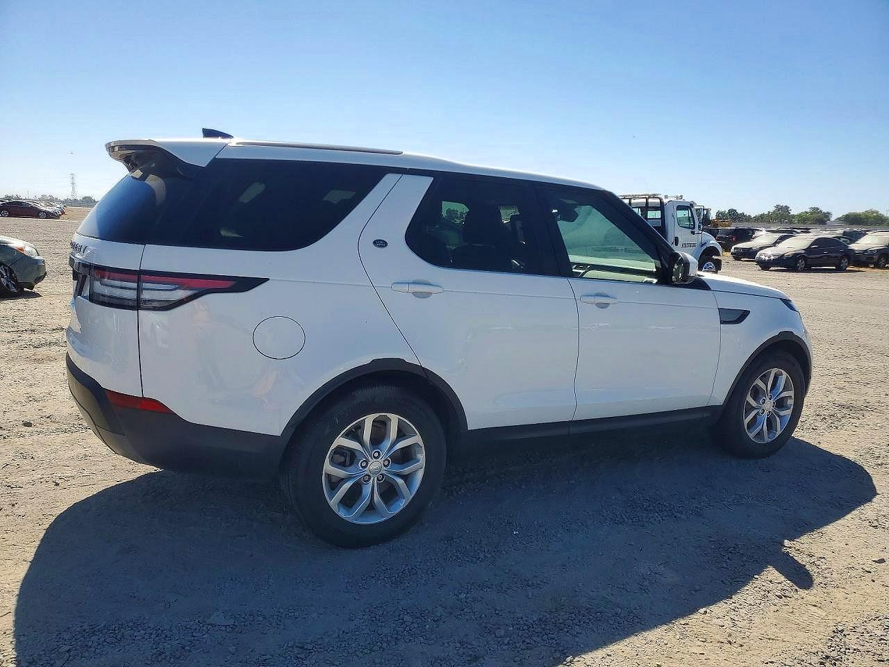 2020 Land Rover Discovery Se - Image 3