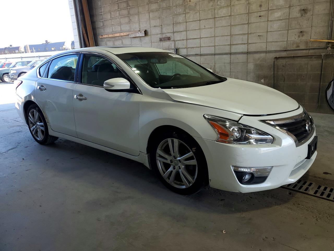 2013 Nissan Altima 3.5 S - Фото 4