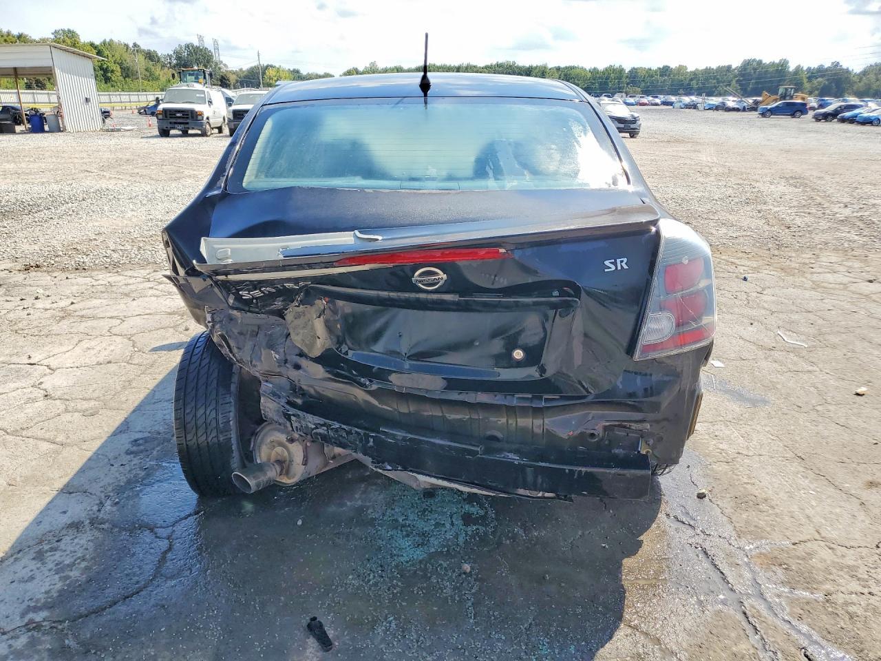 2010 Nissan Sentra 2.0 - Фото 6