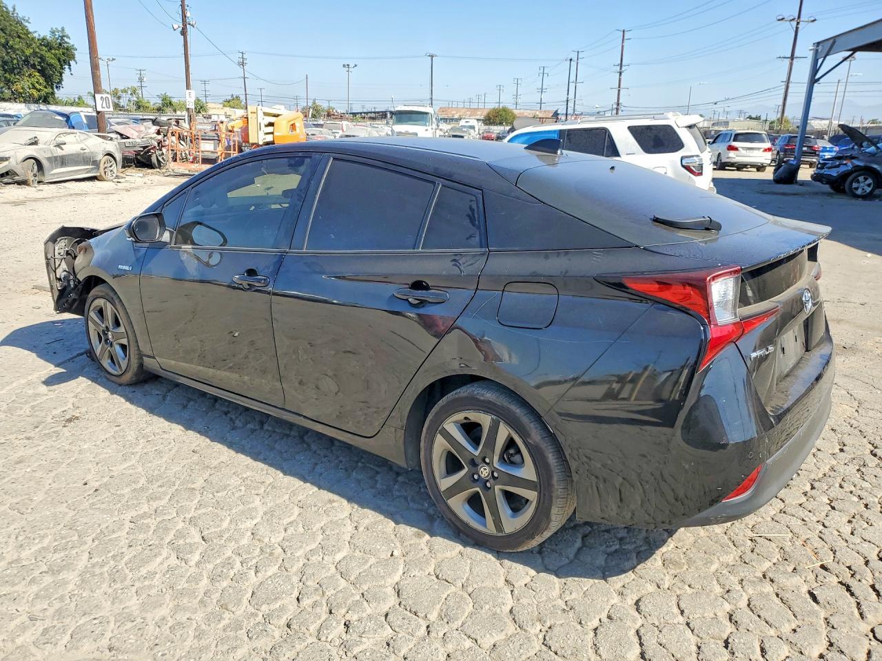 2022 Toyota Prius Xle - Image 2