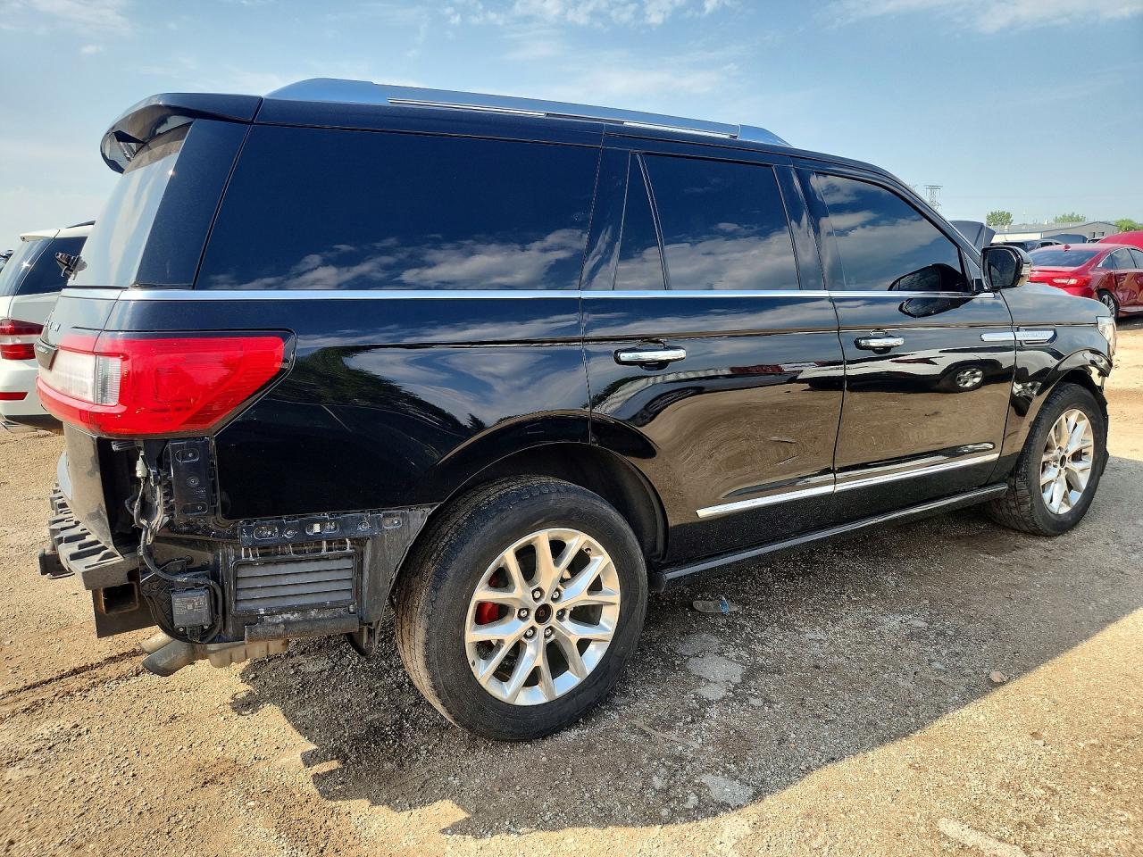2019 Lincoln Navigator Select - Фото 3