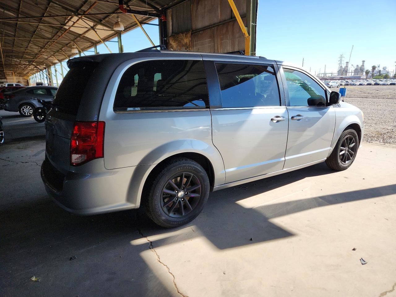 2019 Dodge Grand Caravan Sxt - Image 3