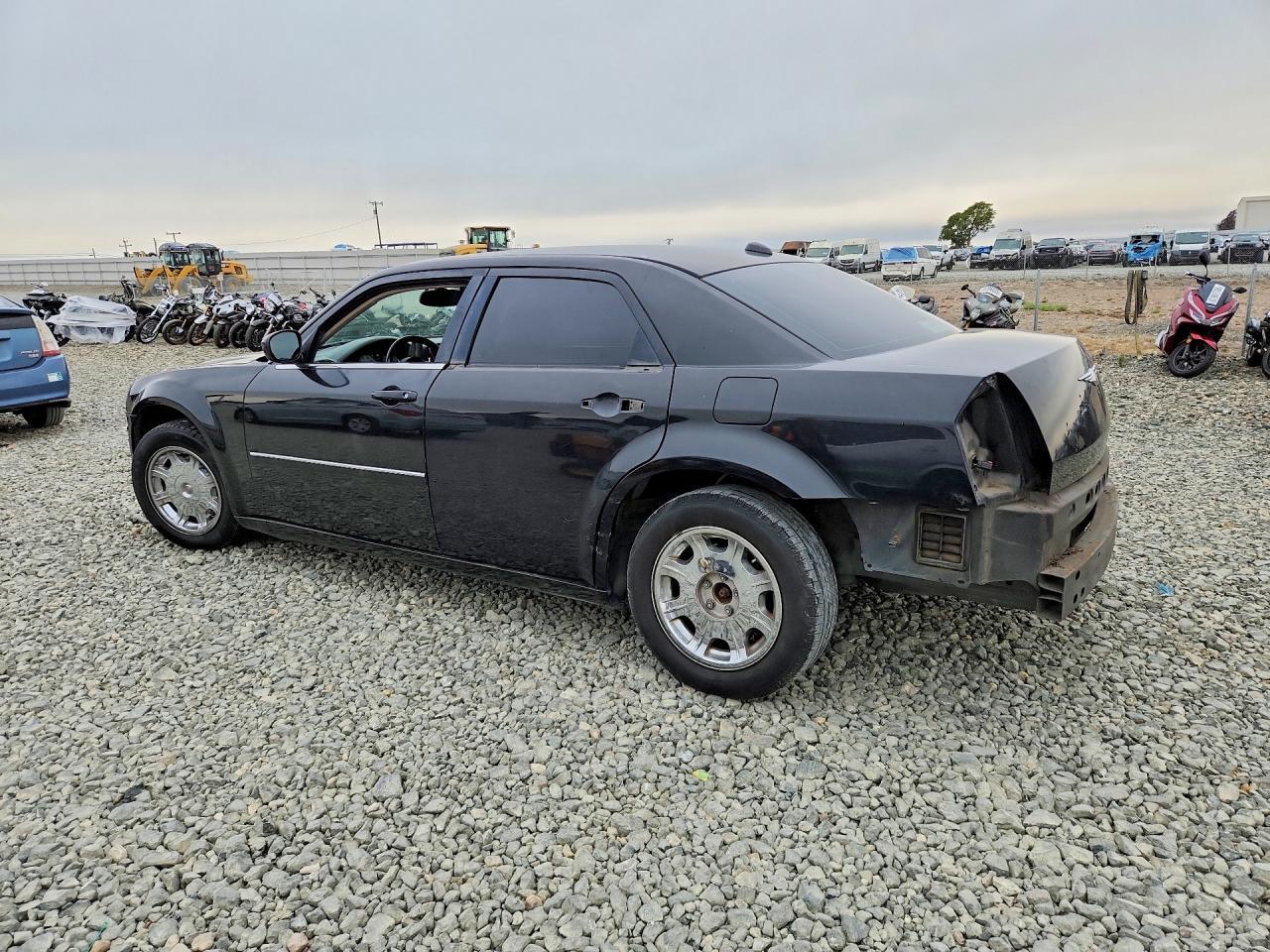 2006 Chrysler 300 Touring - Фото 2