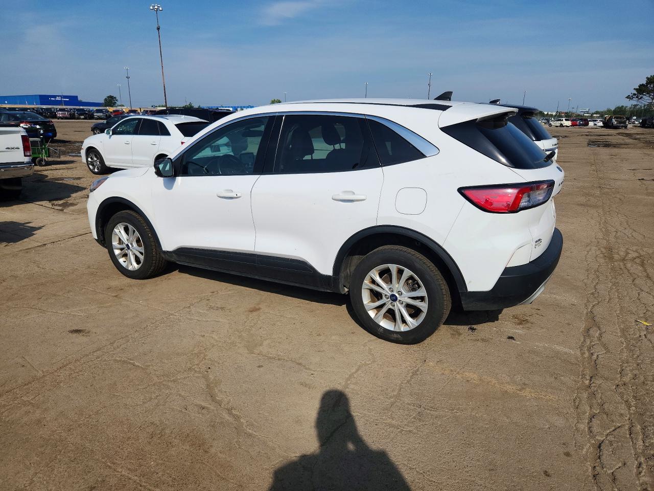 2022 Ford Escape Sel - Image 2